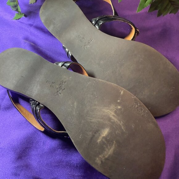 πCoach Caterine Black Leather Flat Slingback Thong Sandals Chainlink Logo 9.5B - Picture 6 of 14